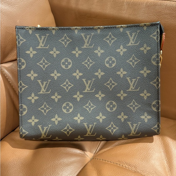 Louis Vuitton pouch with chain - Picture 11 of 12